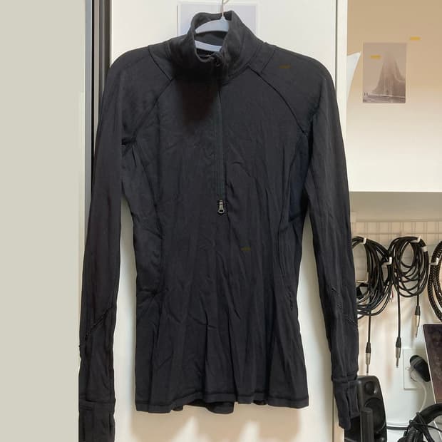 룰루레몬 저지 탑 6 size