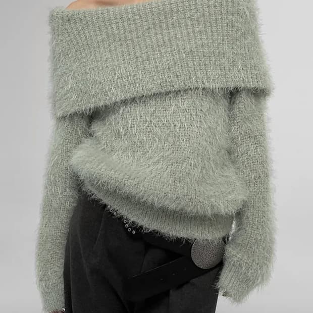 [블랙] 블랙업 오프숄더 니트