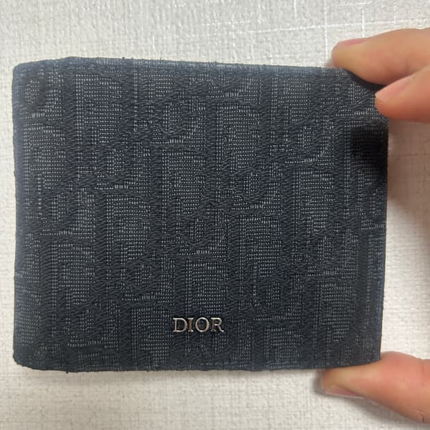 디올 반지갑