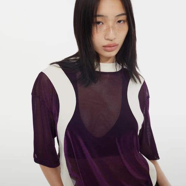 KYO 스포티 메쉬 웨이비 컷아웃 티 퍼플
