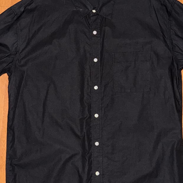 보세 블랙 셔츠