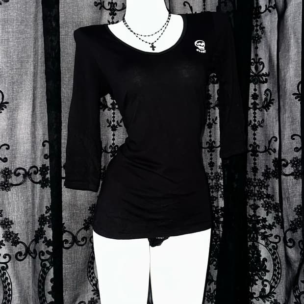 back-graphic 3/4 sleeve