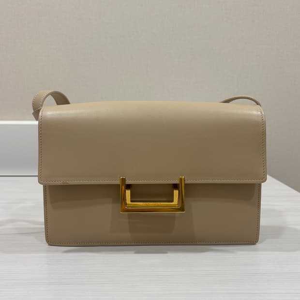 생로랑 삭 루루 베이지 숄더백