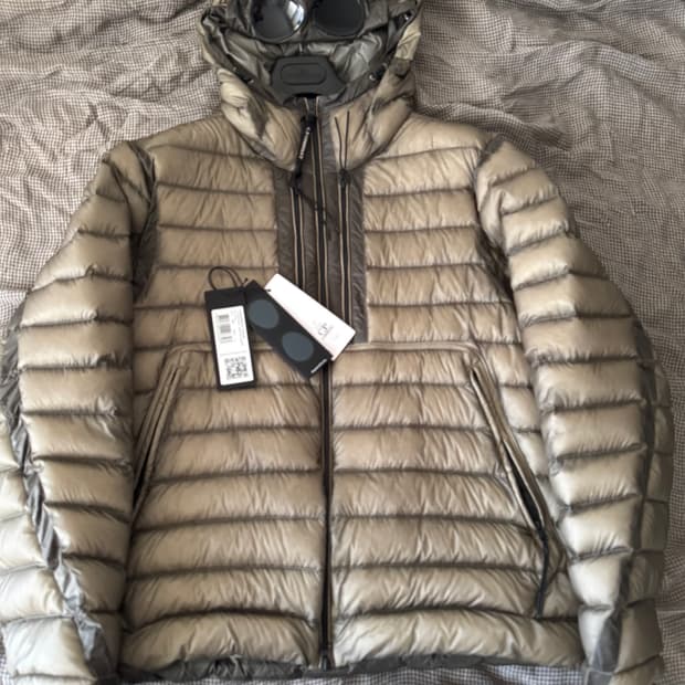 Cp컴퍼니 dd쉘 고글 경량패딩 펀가이 그레이 L