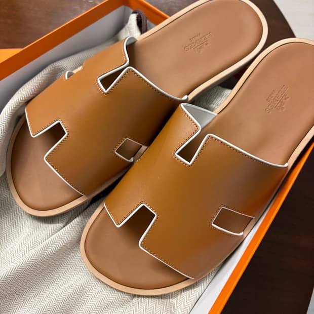 에르메스 이즈미르 슬리퍼