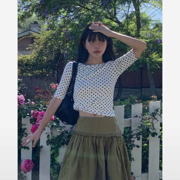 위드아웃썸머 백 스쿱 티셔츠 (도트)