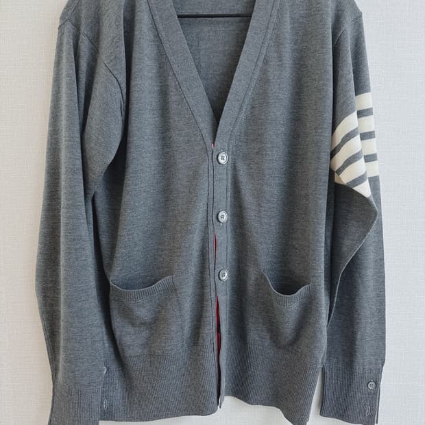 톰브라운 메리노울 사선 가디건 (3)