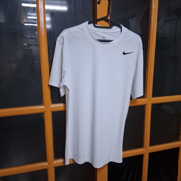 나이키 남성100 반팔