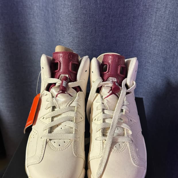 조던6 레트로 BG 흰/검/마룬 240