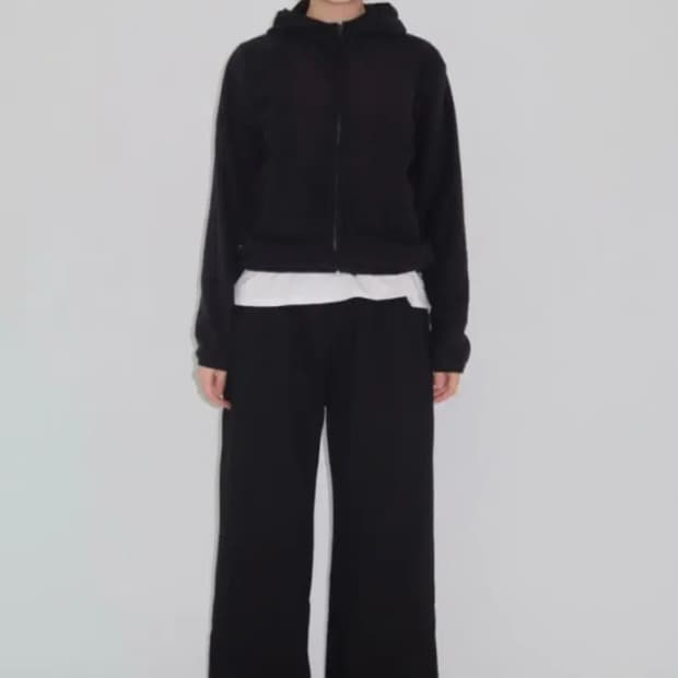 yue project 유 후디 후리스(Black)