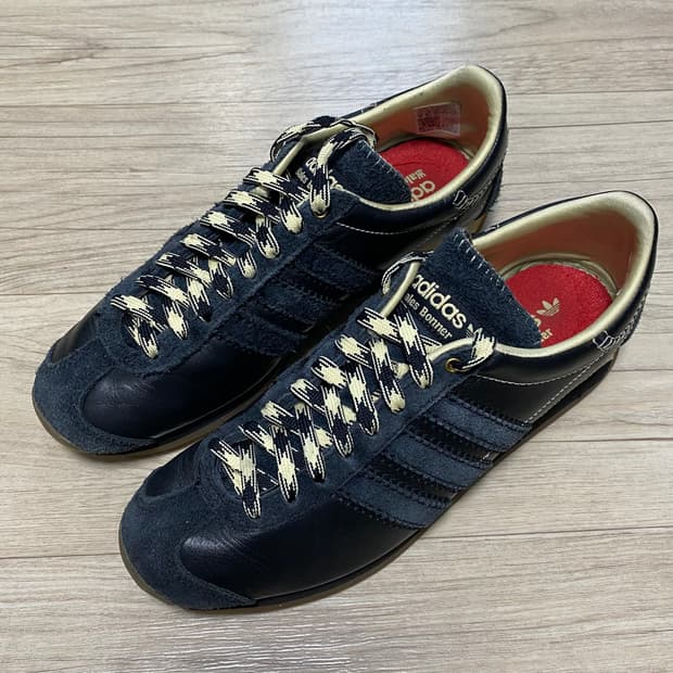 [270] 아디다스 x 웨일즈보너 컨트리 코어 블랙