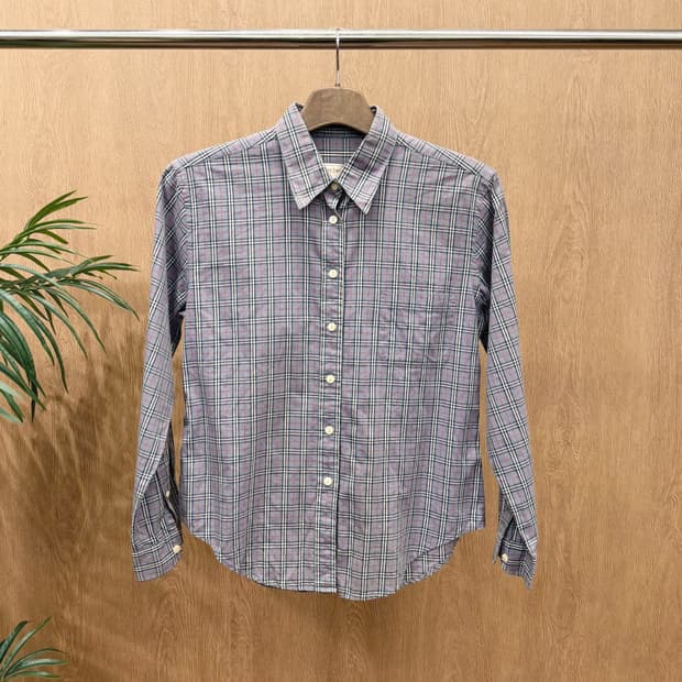 버버리 코튼 긴팔 셔츠 노바 체크 패턴 디테일 레귤러핏 그레이