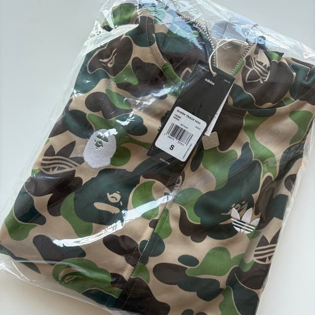 [s] 26ss 베이프 아디다스 샤크 후드집업 카모 새상품 급처해용❤️