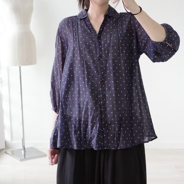 Retro Dot Pattern Round-Collar Shirt