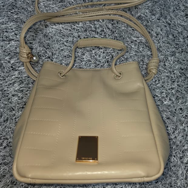 쿠론 디몬드 플랑 크로스백