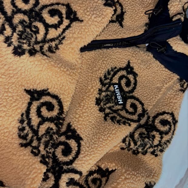 키르시 레오파드 패턴 플리스 점퍼 KA [베이지]