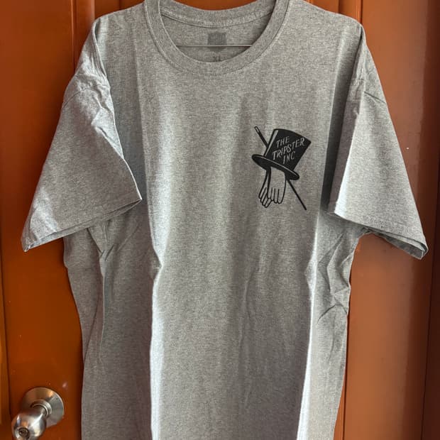 THE TRIPSTER INC. 시부야 한정 티셔츠