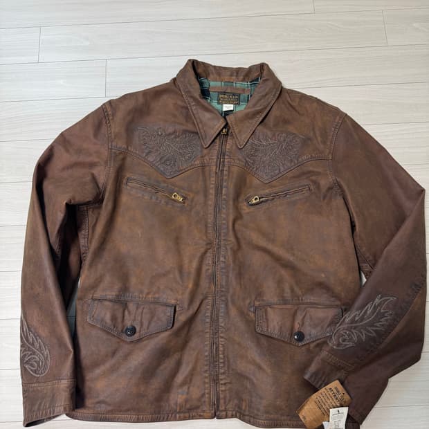 더블알엘 임브로이드 가죽자켓 XL사이즈 새상품 판매합니다.