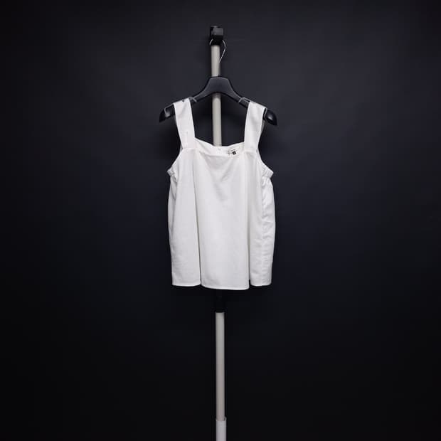 새 드파운드 슬리브리스 블라우스 F 33-55