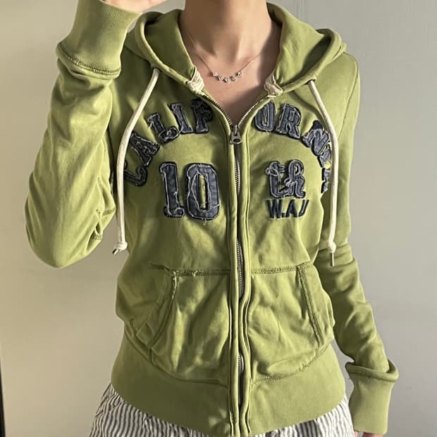zip up hoodie