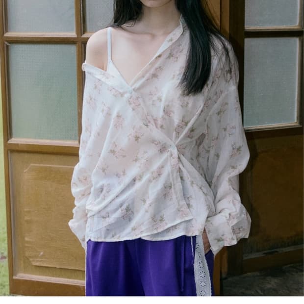 호쿠스포쿠스 로즈 베일 셔츠