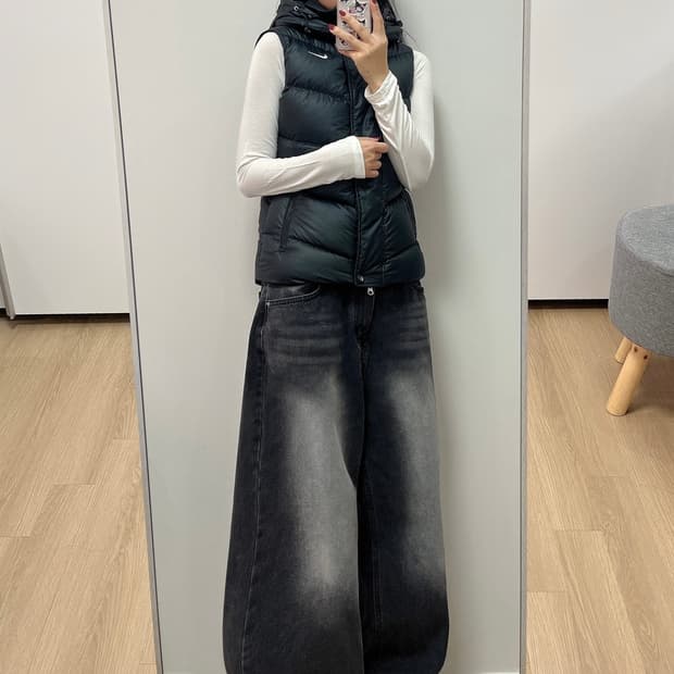 나이키 스우시 오리털 덕다운 블랙 패딩 조끼