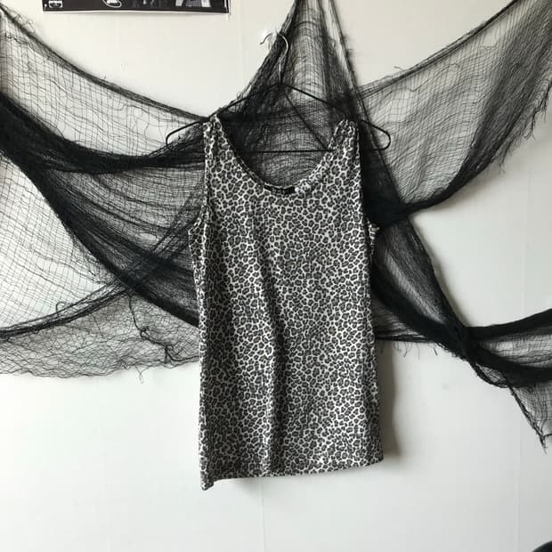Basic leopard pattern sleeveless   