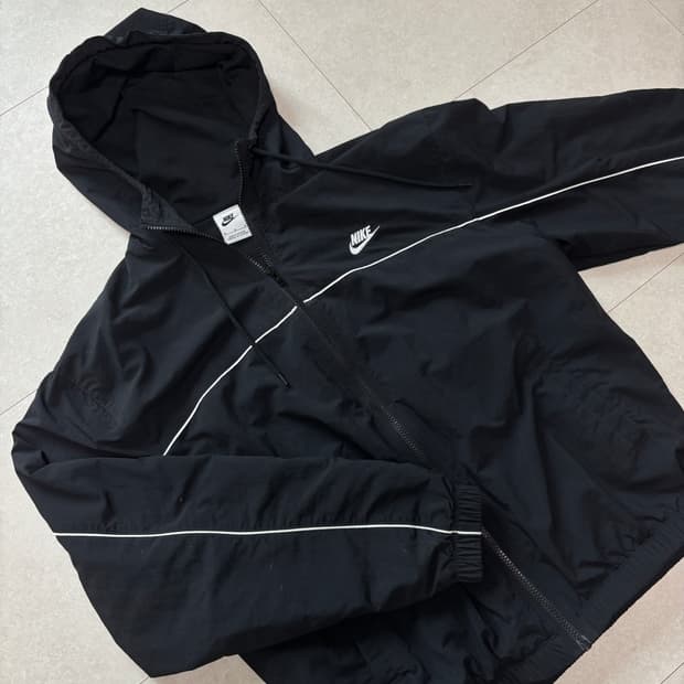나이키 바람막이 M 95