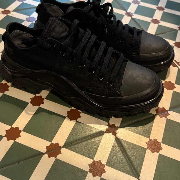 아디다스 x 라프 시몬스 뉴러너