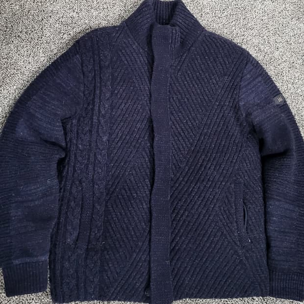 Jean-Michel Basquiat(장 미셸 바스키아) 
니트 자켓