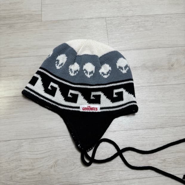 굿니스 이어플랩 비니