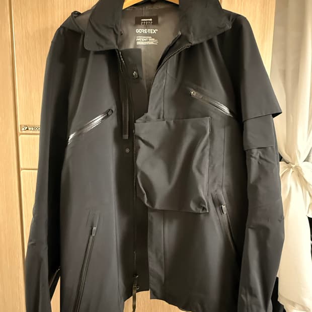 아크로님 j1a L사이즈