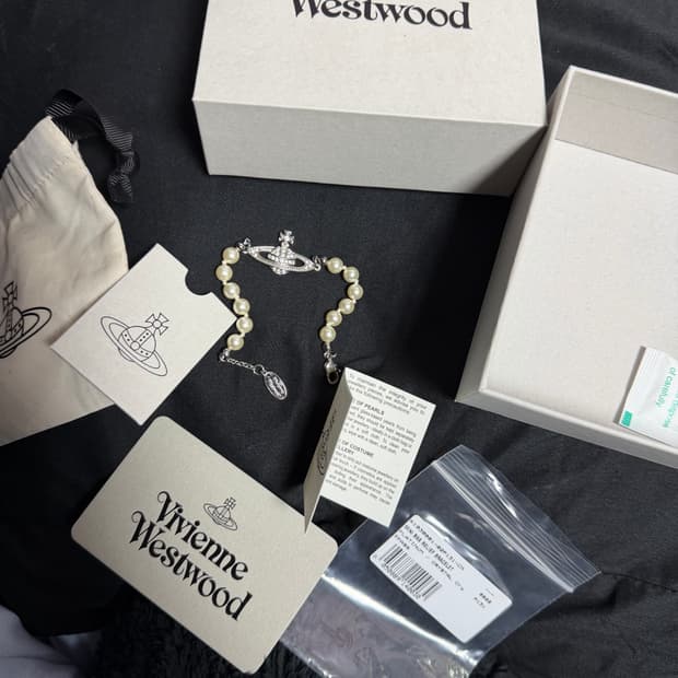 비비안웨스트우드 진주 미니 바스 릴리프 팔찌 100%정품 새상품 풀구성