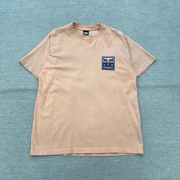 오베이x아이앱 그래픽 반팔티 r4294