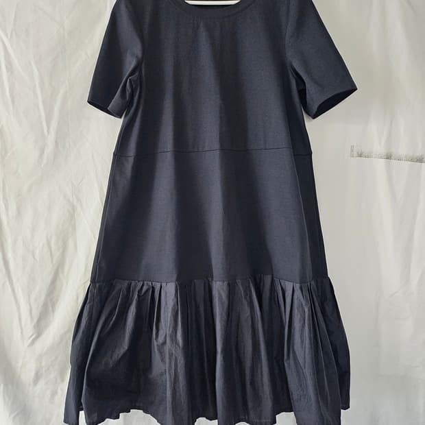 COS 코스 블랙 플레어 반팔 원피스 s