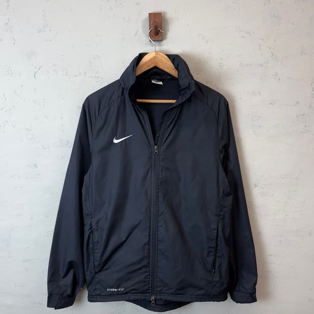나이키 스톰핏 스우시 바람막이 블랙