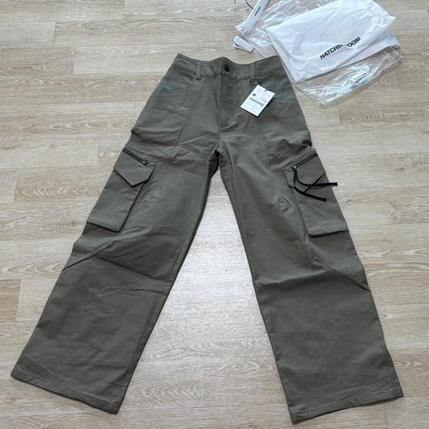 Darted Cargo Pants Dark Beige