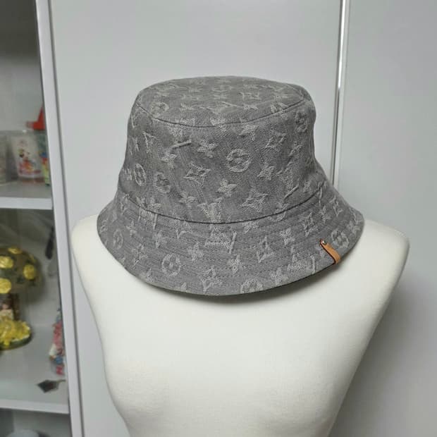 루이비통 Louis Vuitton M7953M 버킷햇