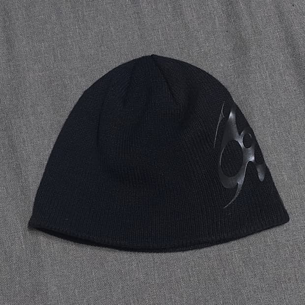 오호스 비니 블랙
