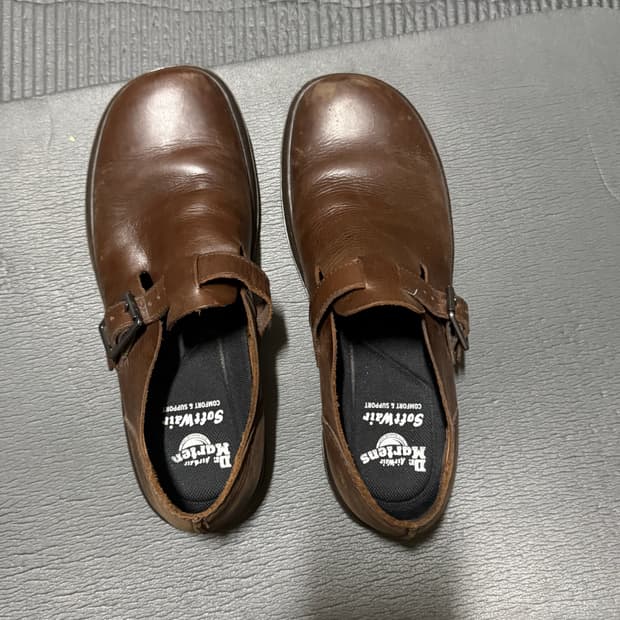 닥터마틴 페트리샤 브라운 270