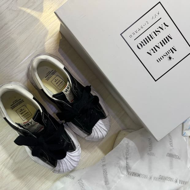 37 메종 미하라 야스히로 블레이키 OG 솔 레더 로우탑 스니커즈 블랙