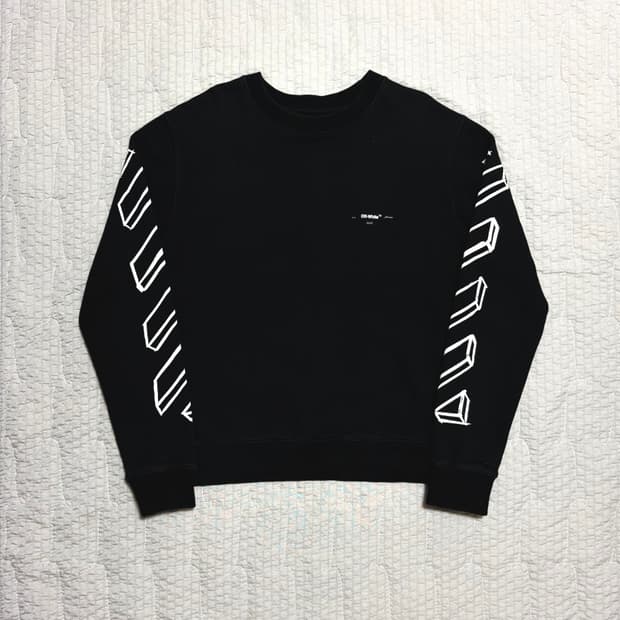 오프화이트 맨투맨