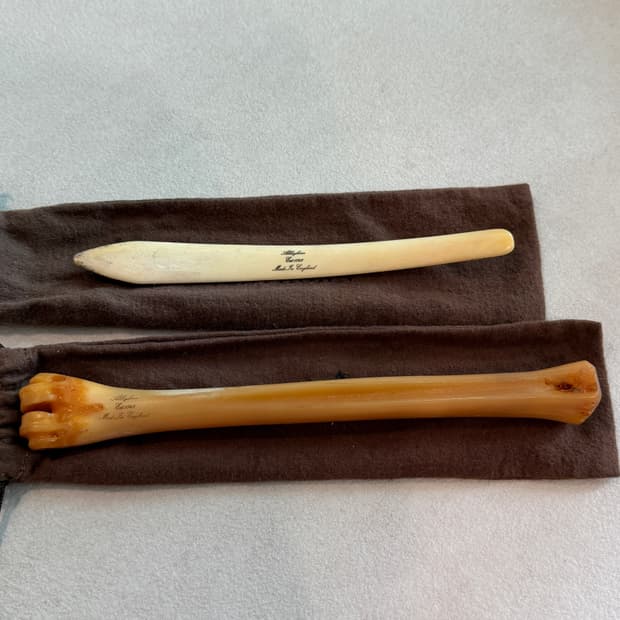 Abbey Horn 에비혼 디어본/슬리킹본 코도반 슈케어