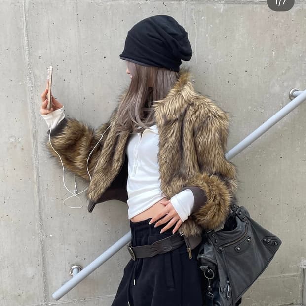 새거급처)블랙업 라뷰 투톤 하이넥 퍼자켓 퍼 점퍼 보헤미안서울 미스치프