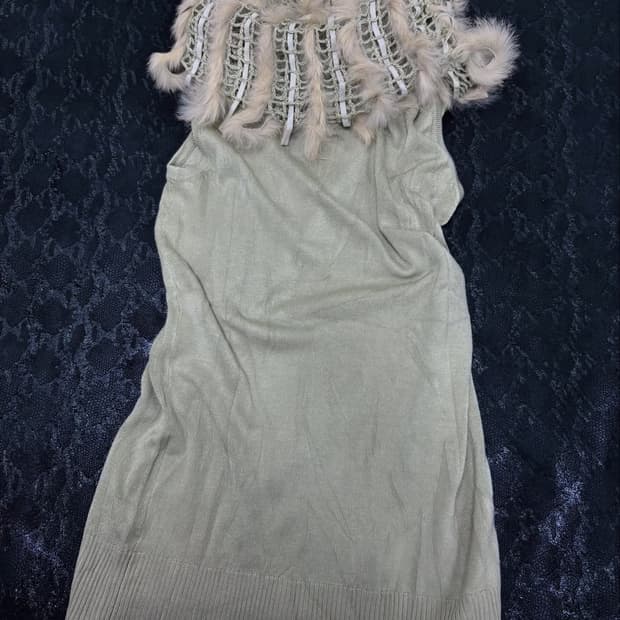 모카브라운 퍼 슬리브리스