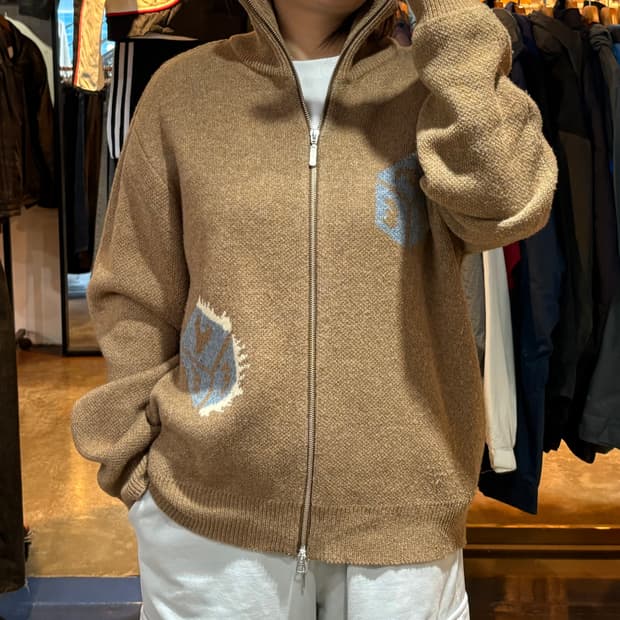 예쓰아이씨 투웨이 베이지 니트집업