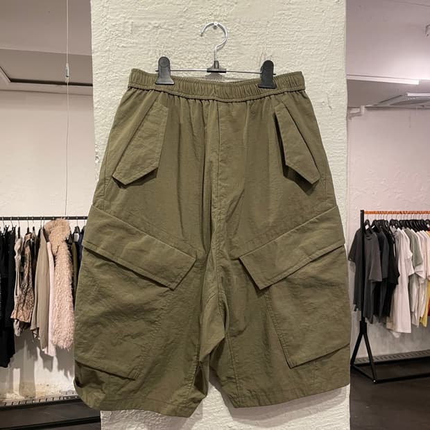 율리우스 카고 쇼츠