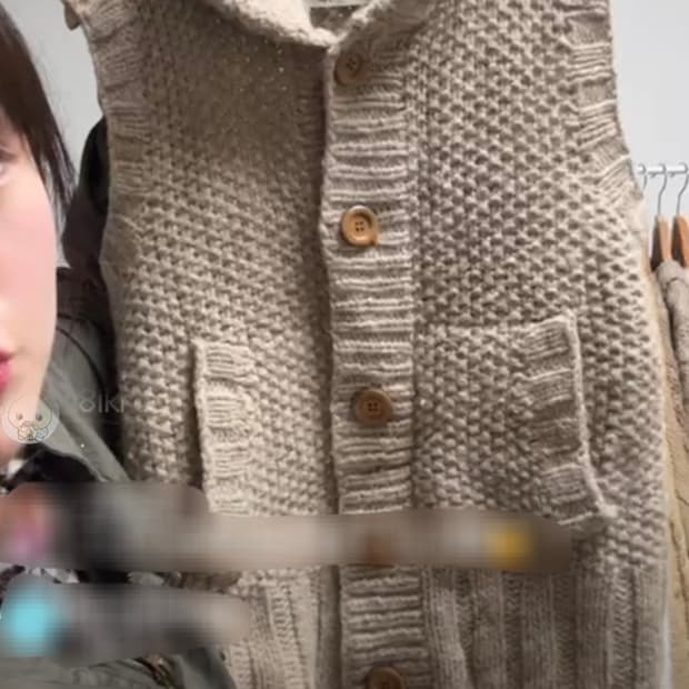 빈티지 모리걸 브라운 우드단추 니트 조끼 베스트