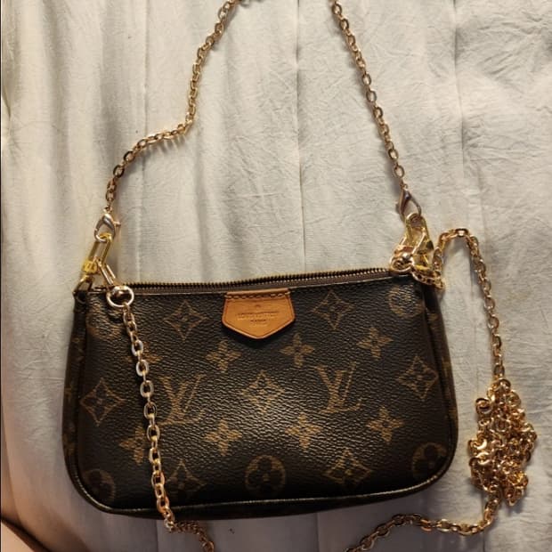 루비이통 멀티 포쉐트 악세수아 작은수아