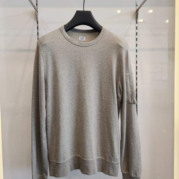 CP컴퍼니 렌즈와펜 맨투맨M